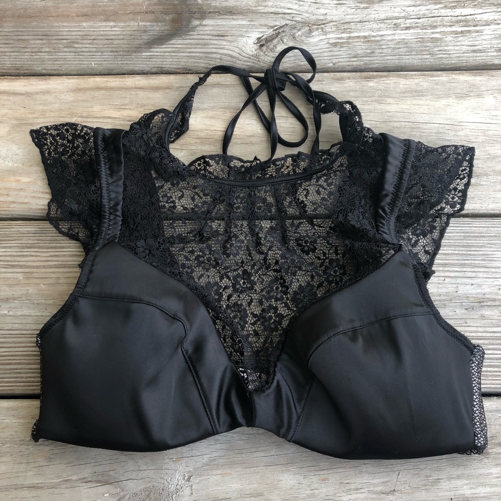 Victoria’s Secret lace bralette